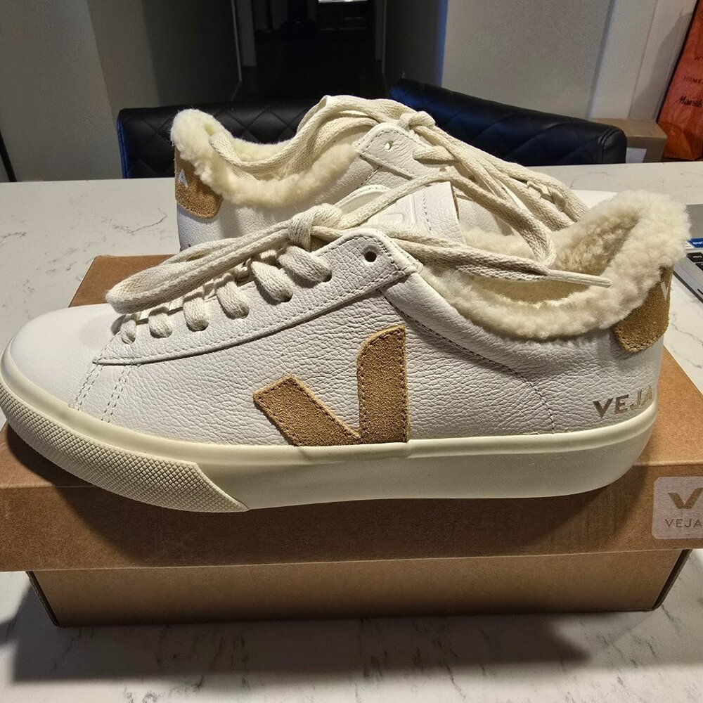 VEJA Campo Chromefree Leather Extra White Desert Winter Edition FLEECE SIZE 7